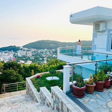 Mistral Inn Himare Bagian luar foto