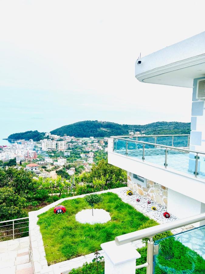 Mistral Inn Himare Bagian luar foto