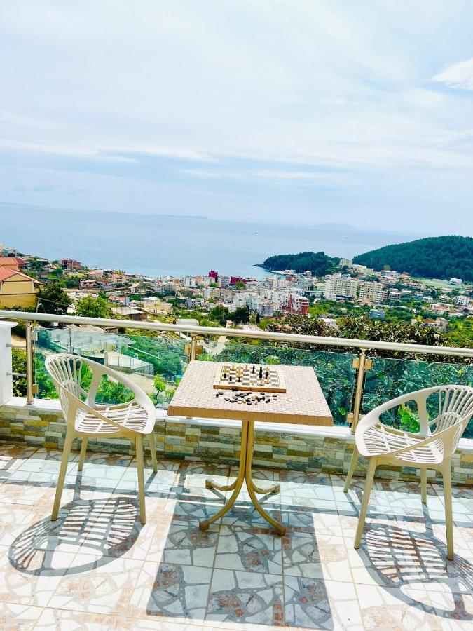 Mistral Inn Himare Bagian luar foto