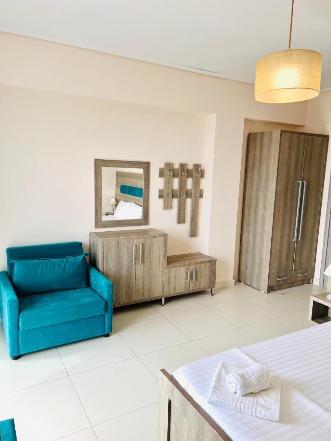 Mistral Inn Himare Bagian luar foto
